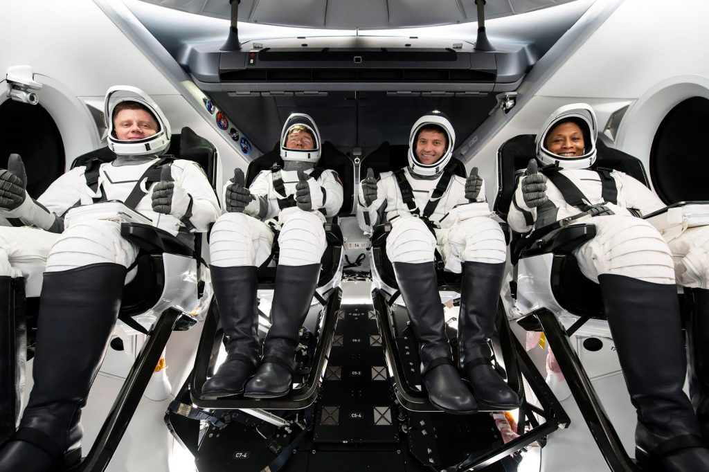 
			NASA’s SpaceX Crew-8 Visits Dragon, Tests Equipment Ahead of Launch - NASA			