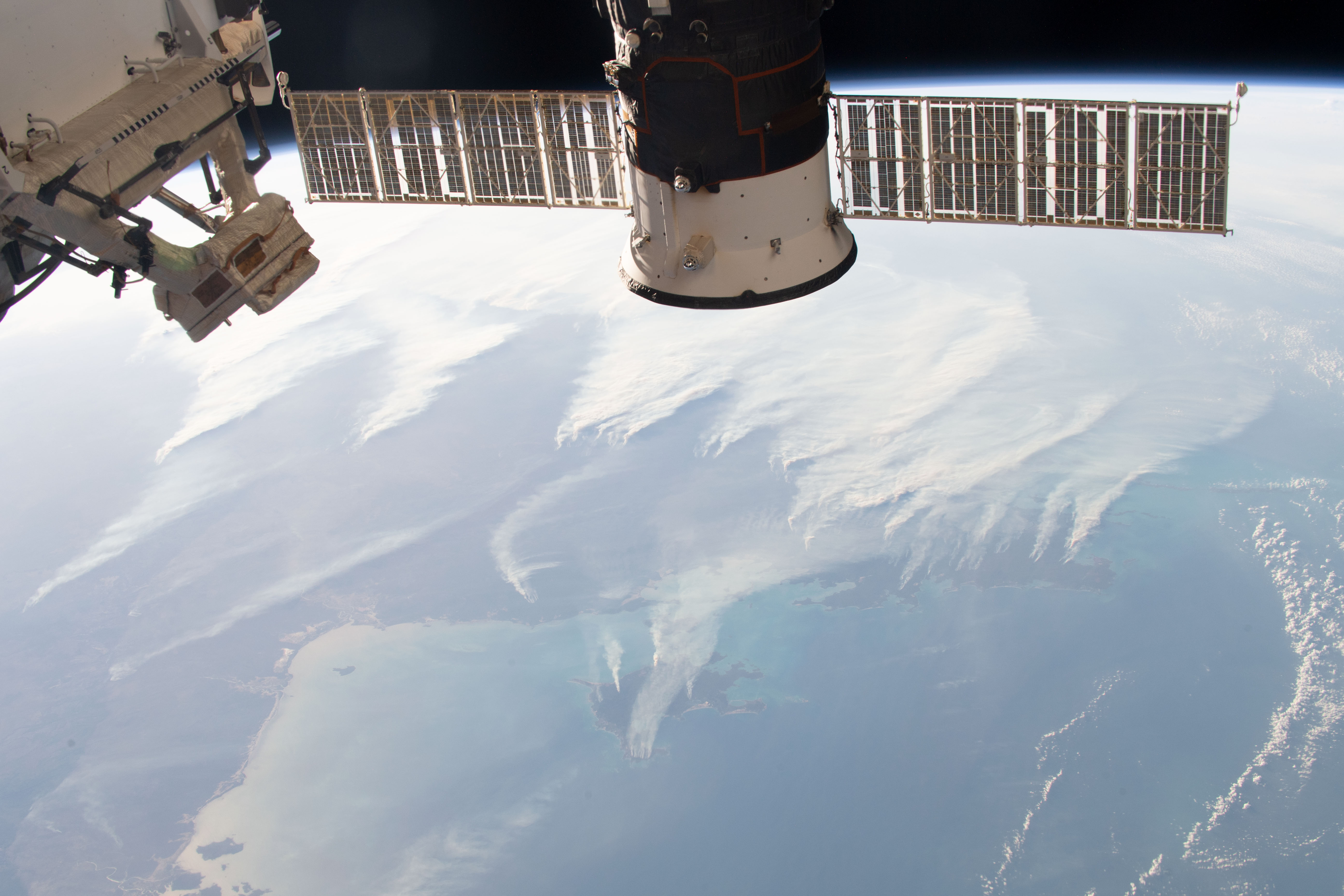 iss061e012585 (Oct. 21, 2019) --- Bush fires in Australia's Northern Territory are pictured as the International Space Station orbited 258 miles above the Earth.