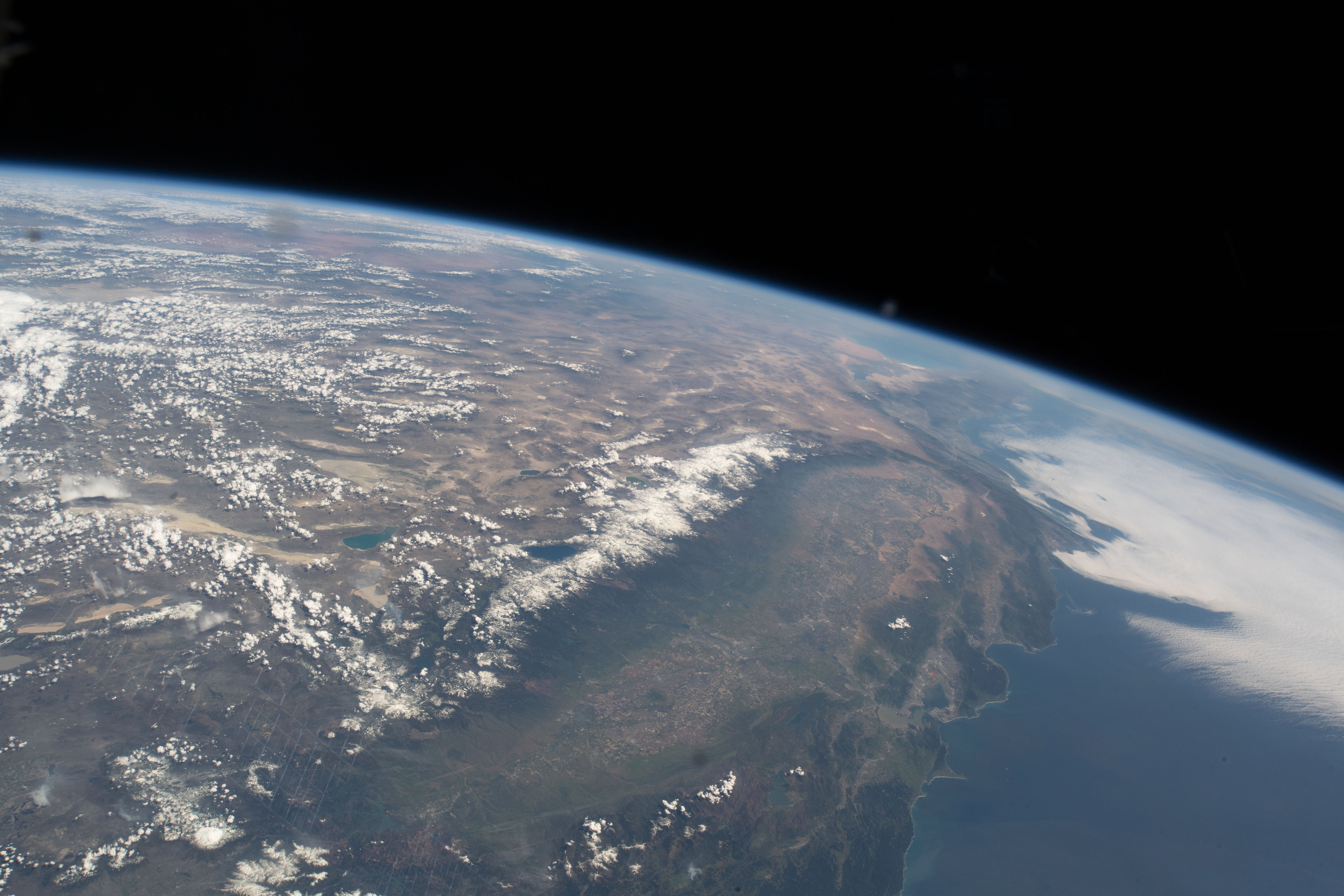 The International Space Station was 257 miles above the Earth off the coast of the northwestern United States when an Expedition 59 crewmember photographed portions of California and Nevada.