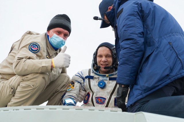Expedition 63 Roscosmos cosmonaut Ivan Vagner is helped out of the Soyuz MS-16 spacecraft just minutes after he, Roscosmos cosmonaut Anatoly Ivanishin, and NASA astronaut Chris Cassidy, landed in a remote area near the town of Zhezkazgan, Kazakhstan on Thursday, October 22, 2020, Kazakh time (Oct. 21 Eastern time). Cassidy, Ivanishin and Vagner returned after 196 days in space having served as Expedition 62-63 crew members onboard the International Space Station.