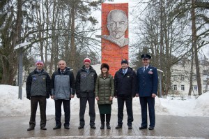 At the Gagarin Cosmonaut Training Center in Star City, Russia, the Expedition 59 prime and backup crew members pose for pictures Feb. 26 in front of the statue of Vladimir Lenin as they prepared to depart for their launch site at the Baikonur Cosmodrome in Kazakhstan for final pre-launch training. From left to right are the backup crew, Drew Morgan of NASA, Alexander Skvortsov of Roscosmos and Luca Parmitano of the European Space Agency, and the prime crew, Christina Koch of NASA, Alexey Ovchinin of Roscosmos and Nick Hague of NASA, who will launch on March 14, U.S. time, on the Soyuz MS-12 spacecraft from the Baikonur Cosmodrome in Kazakhstan for a six-and-a-half month mission on the International Space Station.