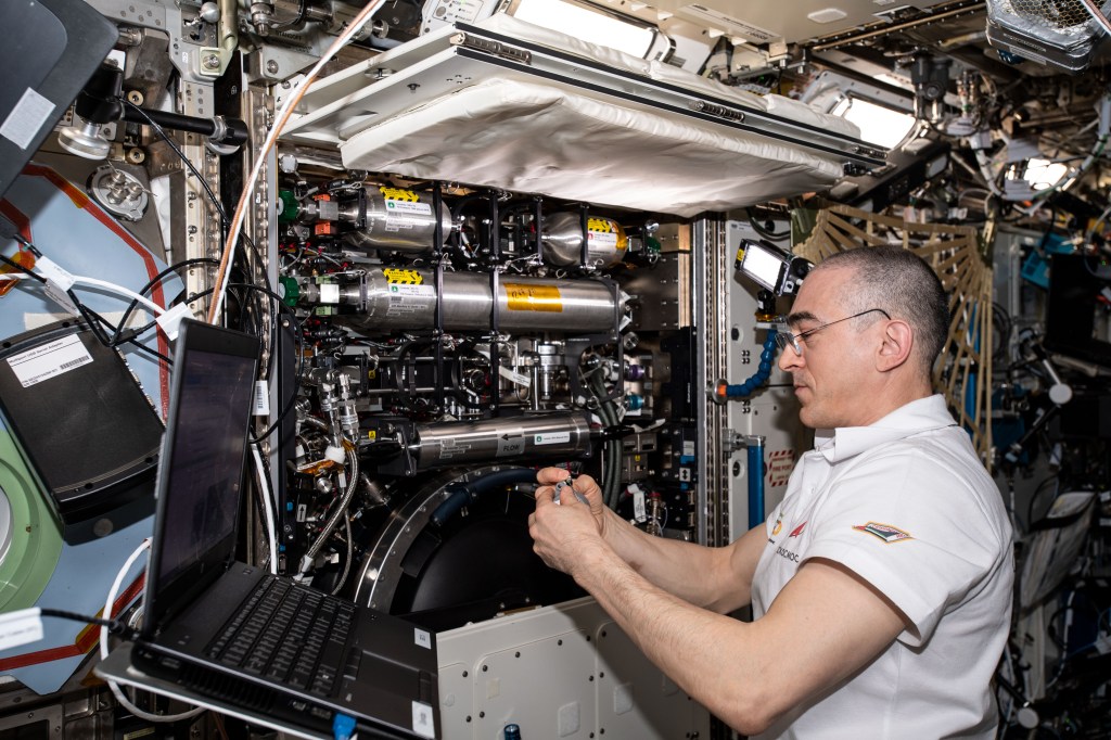 Roscosmos cosmonaut and Expedition 63 Flight Engineer Anatoly Ivanishin services components and replaces fuel bottles inside the Combustion Integrated Rack (CIR). The CIR is a research device that enables safe fuel, flame and soot studies in microgravity.