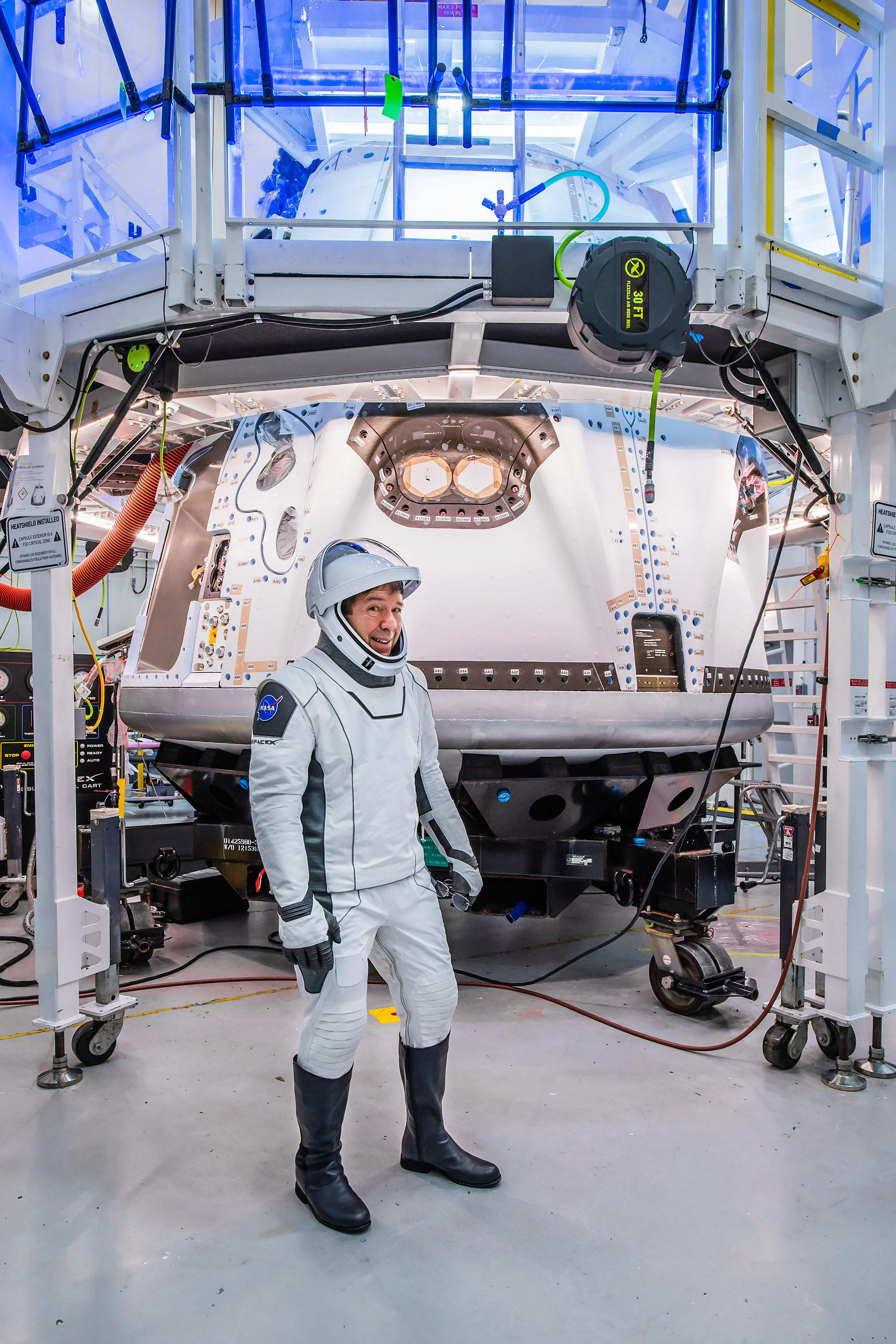 NASA Astronaut Michael Barratt, pilot of NASA’s SpaceX Crew-8 mission, participates in the Crew Equipment Interface Test at NASA’s Kennedy Space Center in Florida to rehearse launch day activities and get a close look at the spacecraft that will take him to the International Space Station.