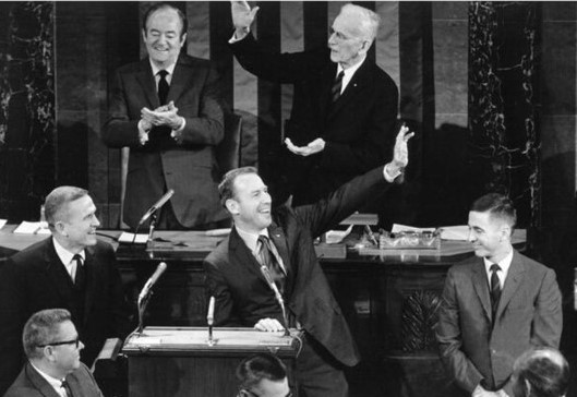 Borman, left, Lovell, and Anders address a joint meeting of Congress