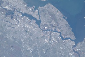 The New York City borough of Staten Island and the New Jersey metropolitan area figure prominently in this image taken from the International Space Station as it orbited above the northeastern United States.