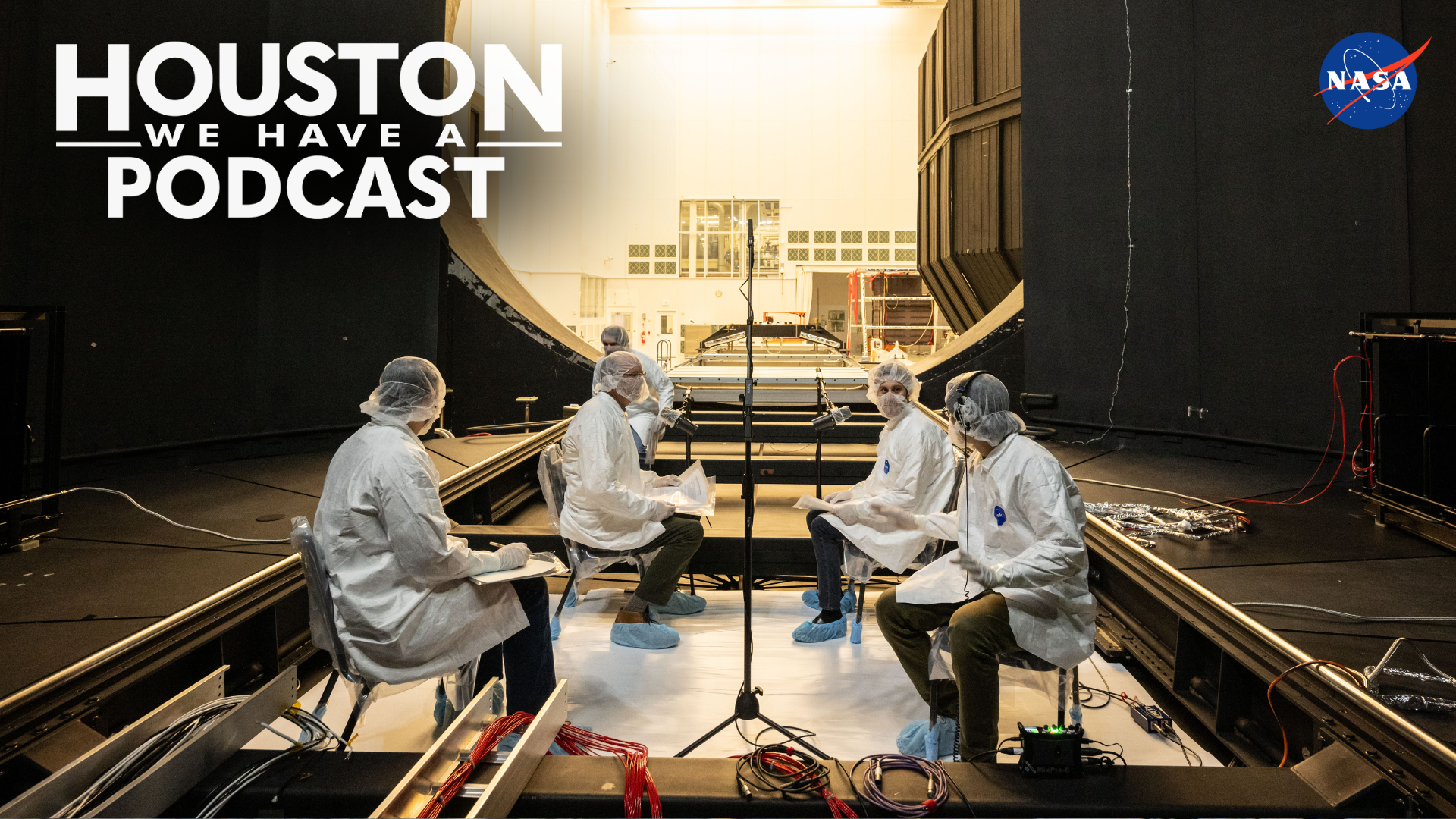 Houston We Have a Podcast Ep. 322: Podcast in a Vacuum Chamber