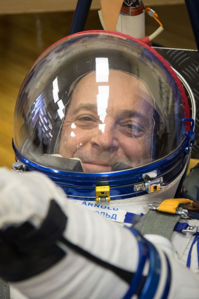 At the Baikonur Cosmodrome in Kazakhstan, Expedition 55 crewmember Ricky Arnold of NASA smiles as he undergoes a leak check March 5 in a Russian Sokol launch and entry suit as part of the crew’s first vehicle fit check activities. Arnold, Drew Feustel of NASA and Oleg Artemyev of Roscosmos will launch March 21 in the Soyuz MS-08 spacecraft from Baikonur for a five-month mission on the International Space Station.