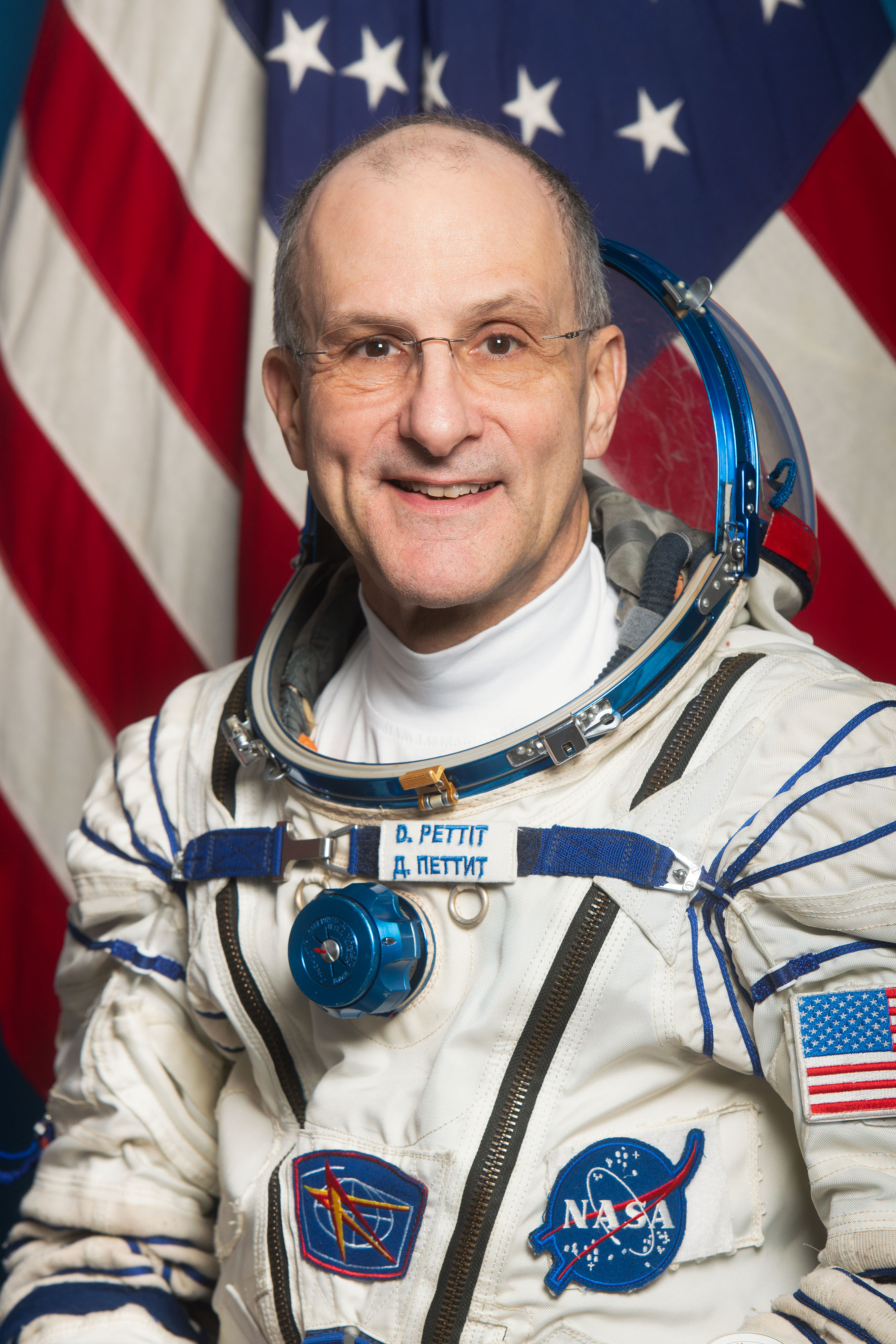 NASA astronaut and backup Soyuz MS-25 Flight Engineer Don Pettit poses for a crew portrait at the Gagarin Cosmonaut Training Center.