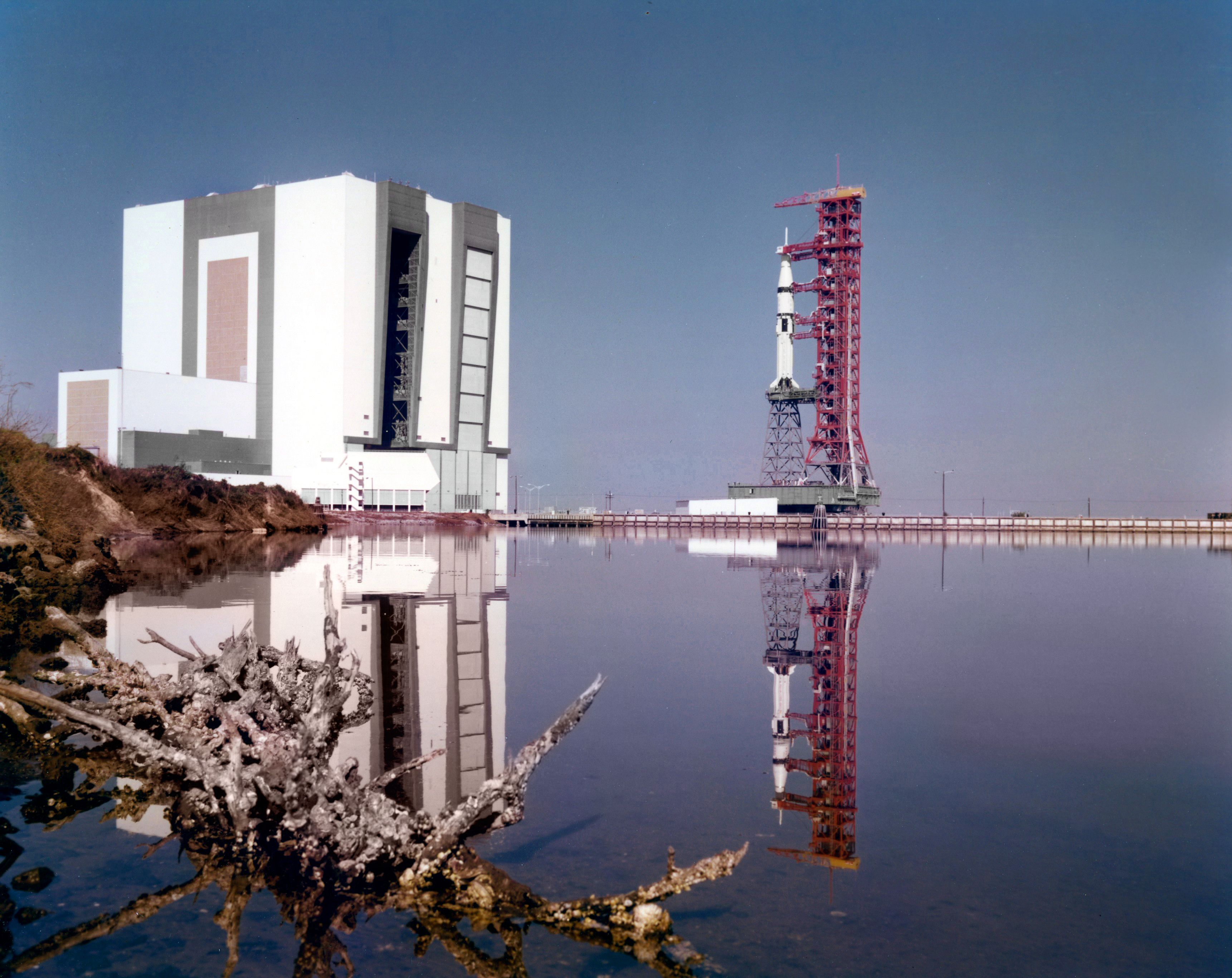 The Skylab 4 rescue vehicle returns to the Vehicle Assembly Building (VAB) at NASA’s Kennedy Space Center (KSC) in Florida on Feb. 14, 1974