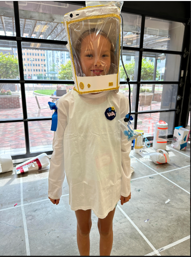 Space girl at the KID Museum