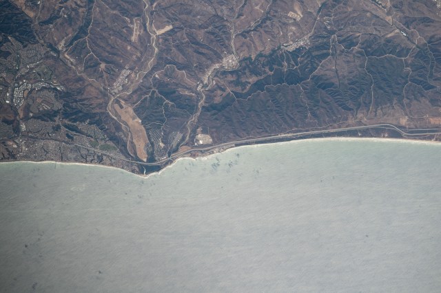 iss060e021205 (Aug. 1, 2019) --- Interstate 5 is 1,381 miles long and starts at the southern U.S. border town of San Ysidro, California, runs through the Pacific coast town of San Clemente, California, (pictured here) and ends at the northern U.S. border town of Blaine, Washington.