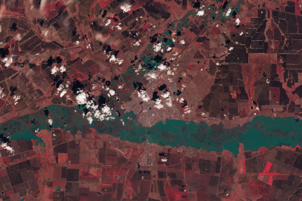 Tracking Spring Flooding