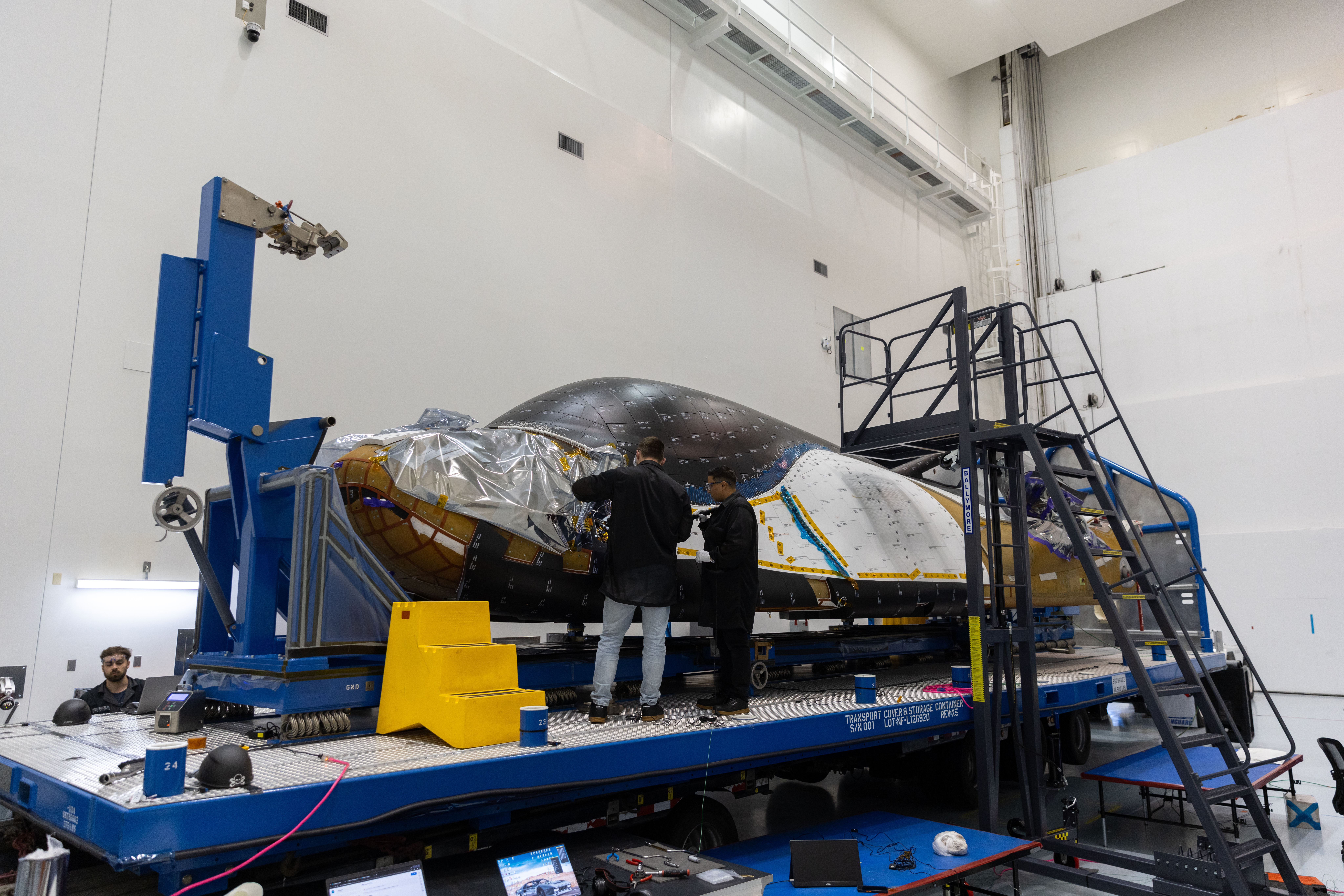 NASA ve Sierra Space, fırlatma hazırlığı için Dream Chaser’ı Florida’ya teslim etti