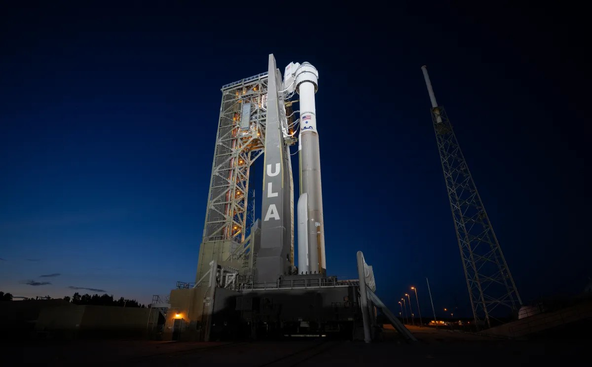 A United Launch Alliance Atlas V rocket with Boeing’s Starliner spacecraft atop illuminated by spotlights sits on the launch pad of Space Launch Complex 41 at Cape Canaveral Space Force Station ahead of NASA’s Boeing Crew Flight Test. It is the first Starliner mission to send astronauts to the International Space Station as part of the agency’s Commercial Crew Program.