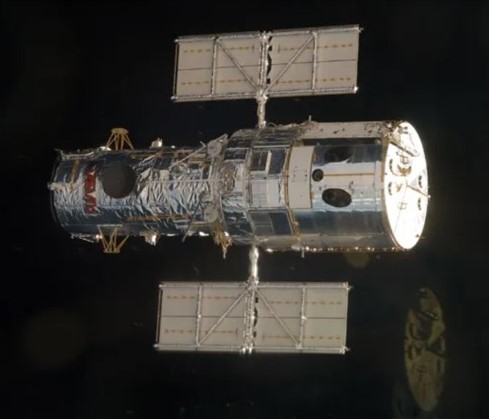 Hubble during the rendezvous maneuvers