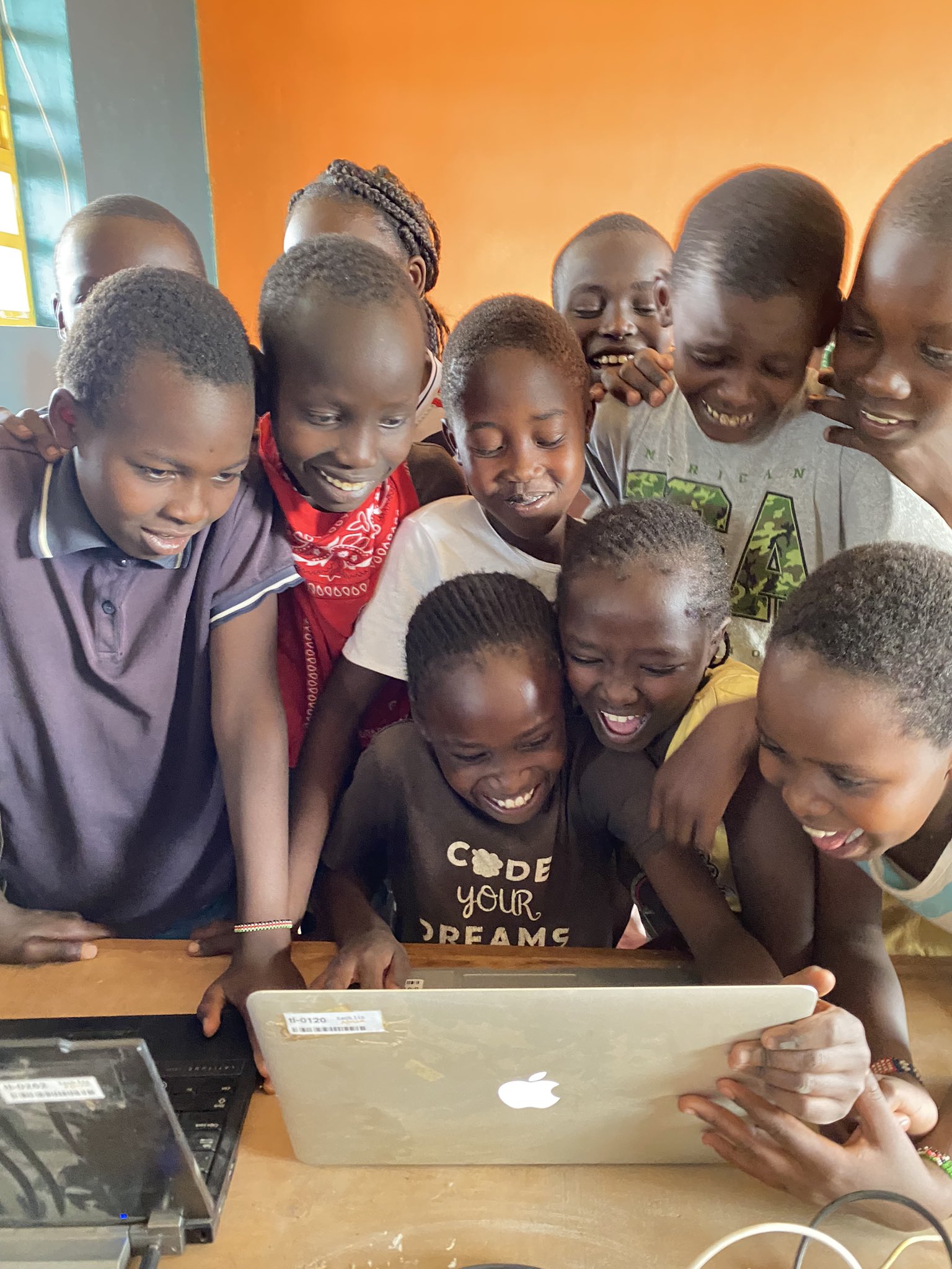 Kenyan Interns Conducting Virtual Lessons