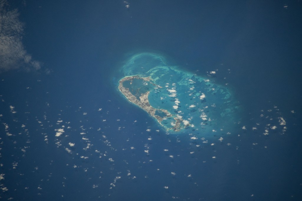 iss071e206529 (June 19, 2024) -- In the North Atlantic Ocean lies Bermuda, an archipelago of more than 180 islands and islets. As the International Space Station orbited 265 miles above, NASA astronaut Matthew Dominick captured this photo.