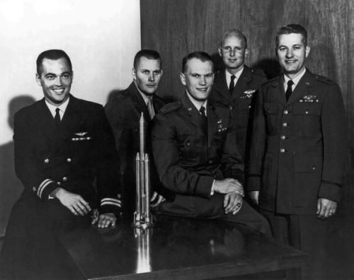 Group 2 - Robert L. Crippen, Robert F. Overmyer, Karol J. Bobko, C. Gordon Fullerton, and Henry W. Hartsfield