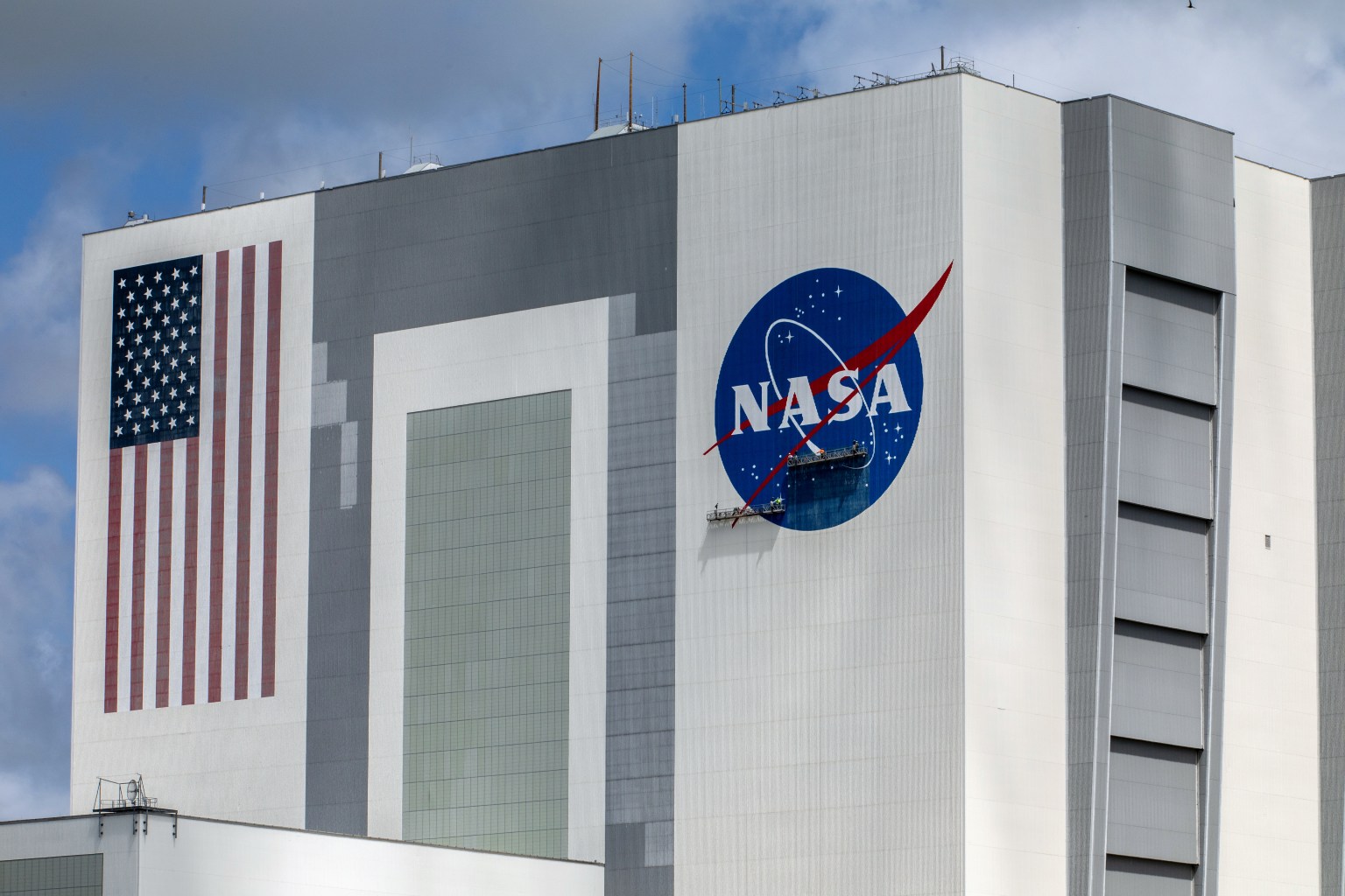 VAB exterior featuring the NASA meatball