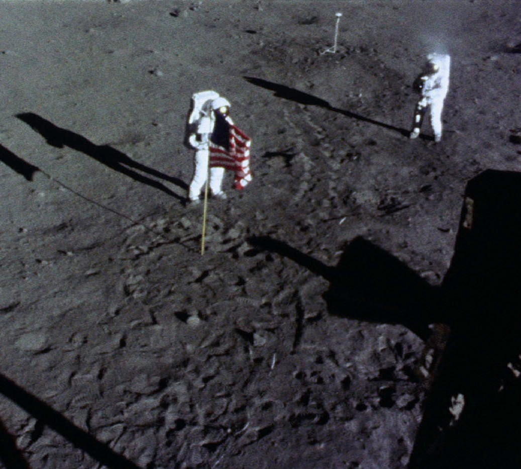 Neil takes that famous photo of Buzz