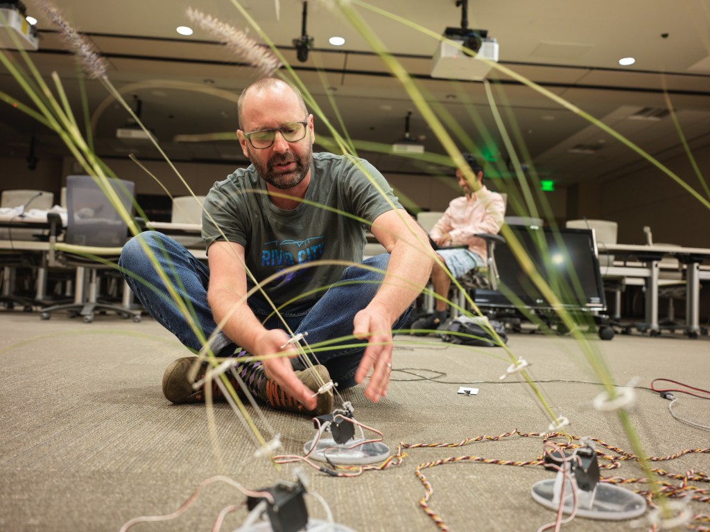 
			NASA JPL Scientists, Engineers Collaborate With Artists for Exhibition - NASA			