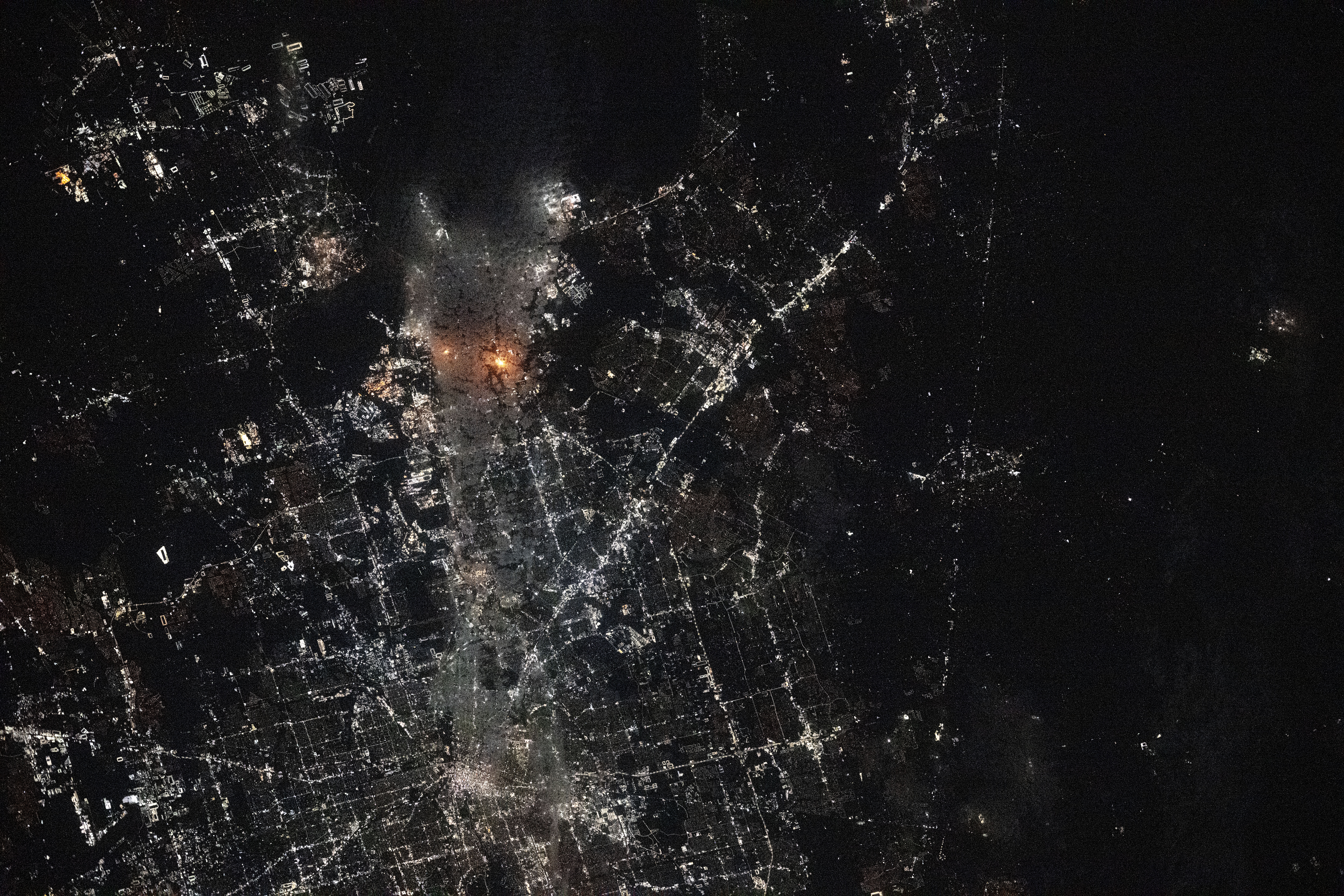 NASA astronaut Don Pettit was able to capture a photo of a recent fire in La Porte, Texas yesterday. Our NASA Astronauts have the ability to observe natural disasters from a vantage point of 250 miles above Earth. The imagery and data provided from the International Space Station can provide benefits to regions that experience unexpected events such as fires, floods, hurricanes, earthquakes, and more. This information is valuable when monitoring disasters on Earth in real time.
