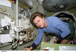ISS004-E-9711 (3 April 2002) --- Cosmonaut Yury I. Onufrienko, Expedition Four mission commander, works in the Zvezda Service Module on the International Space Station (ISS).