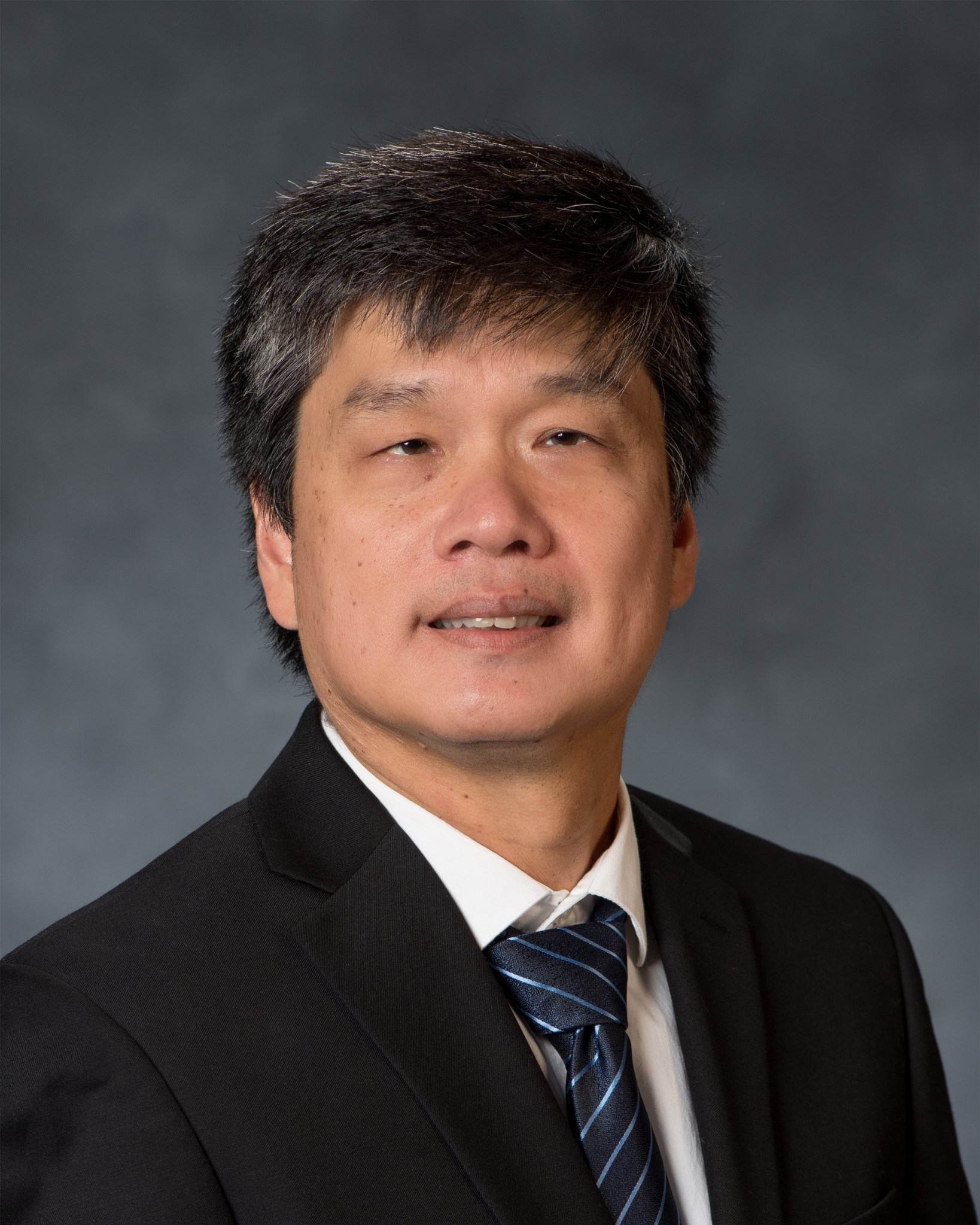 Portrait of Dr. Sam Lee