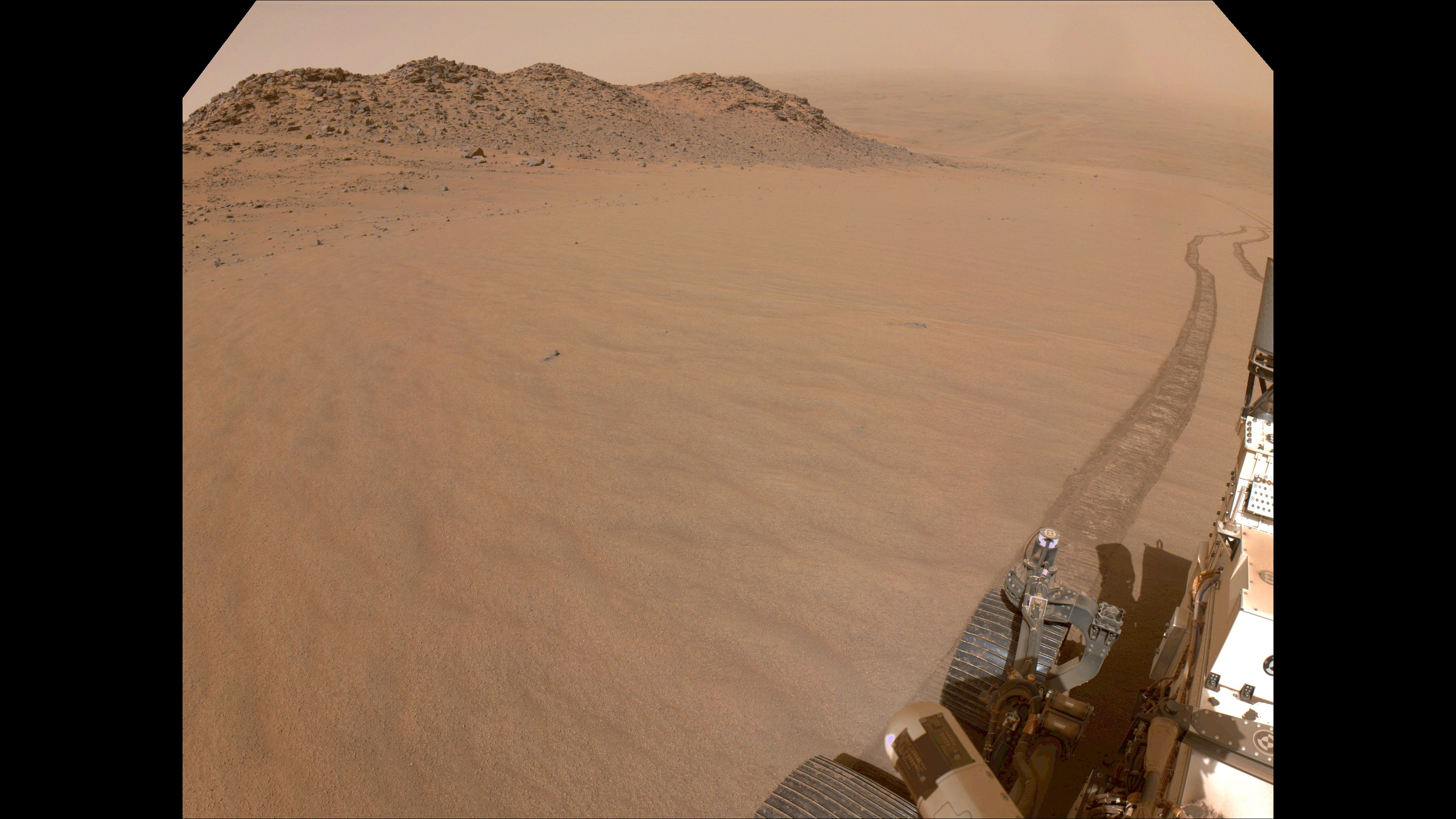 Perseverance Rover Video NASA’s Perseverance Rover Reaches Top of Jezero Crater Rim - NASA