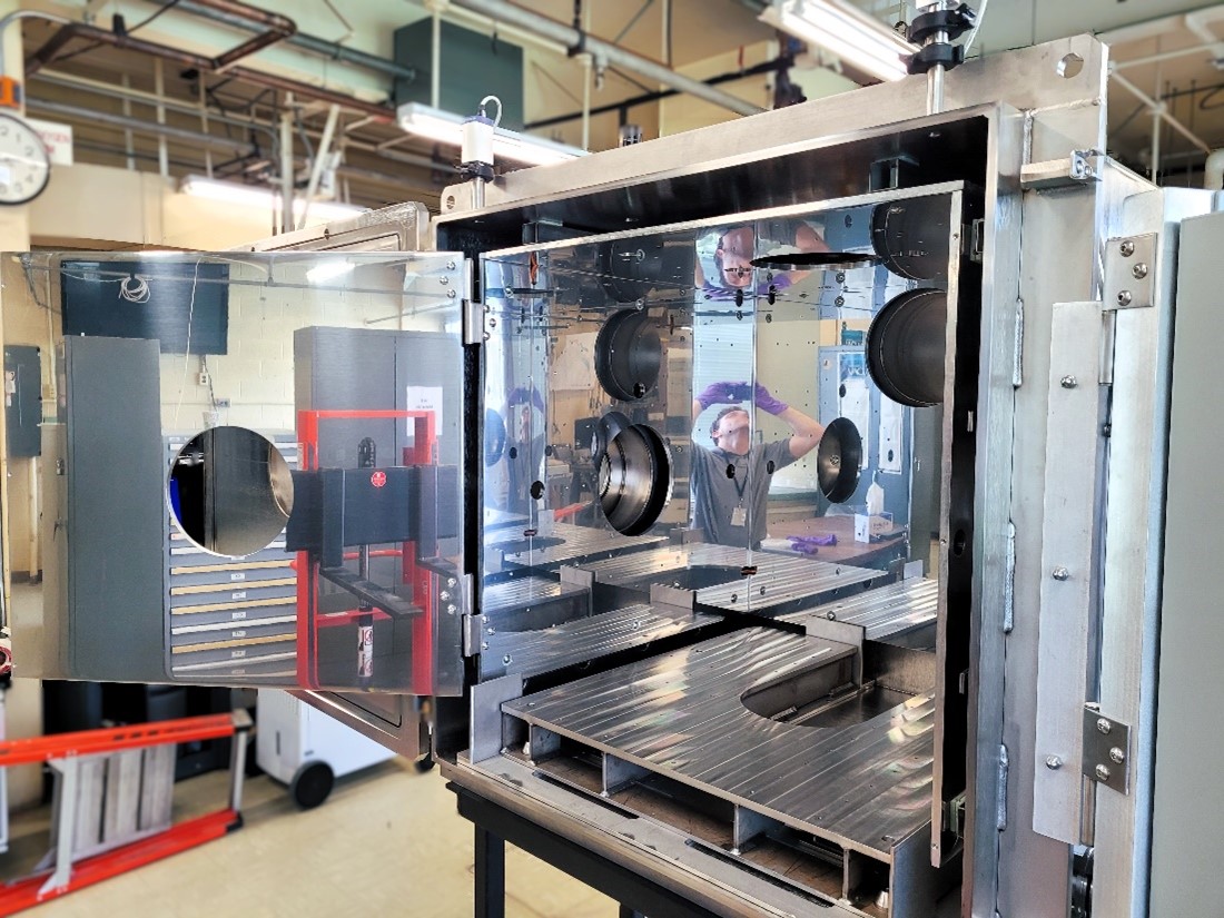 Inside the Vacuum Operations in Dust Environment Chamber