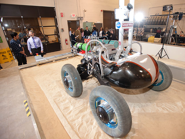 Scarab Lunar Rover using non-flow-through fuel cell technology.