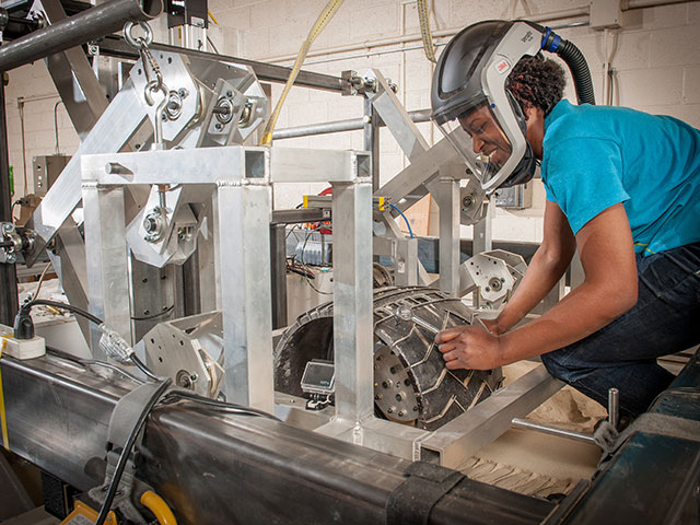 NASA’s Curiosity Mars rover wheel tested in the Simulated Lunar Operations Laboratory