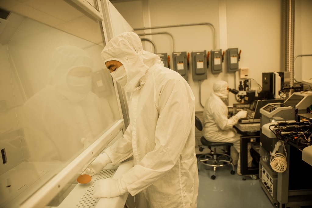 Wet chemical work stations and mask aligner