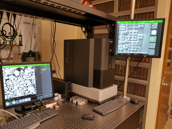 Scanning Electron Microscope with Energy Dispersive Spectroscopy