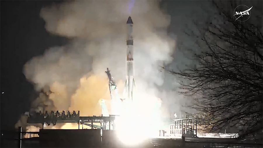 The Progress 91 cargo craft lifts off on time from the Baikonur Cosmodrome in Kazakhstan.