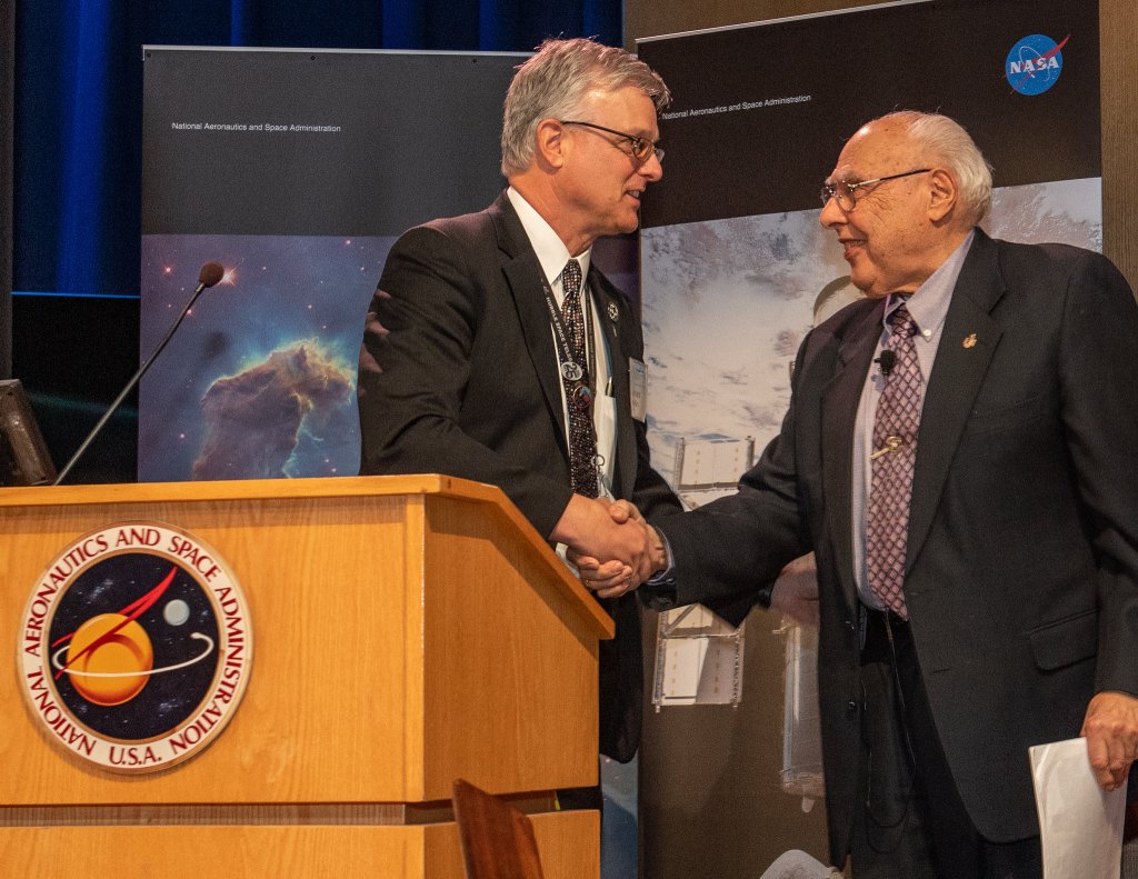 Hubble Deputy Project Manager James Jeletic (left) and Satellite Servicing Special Consultant Frank Cepollina