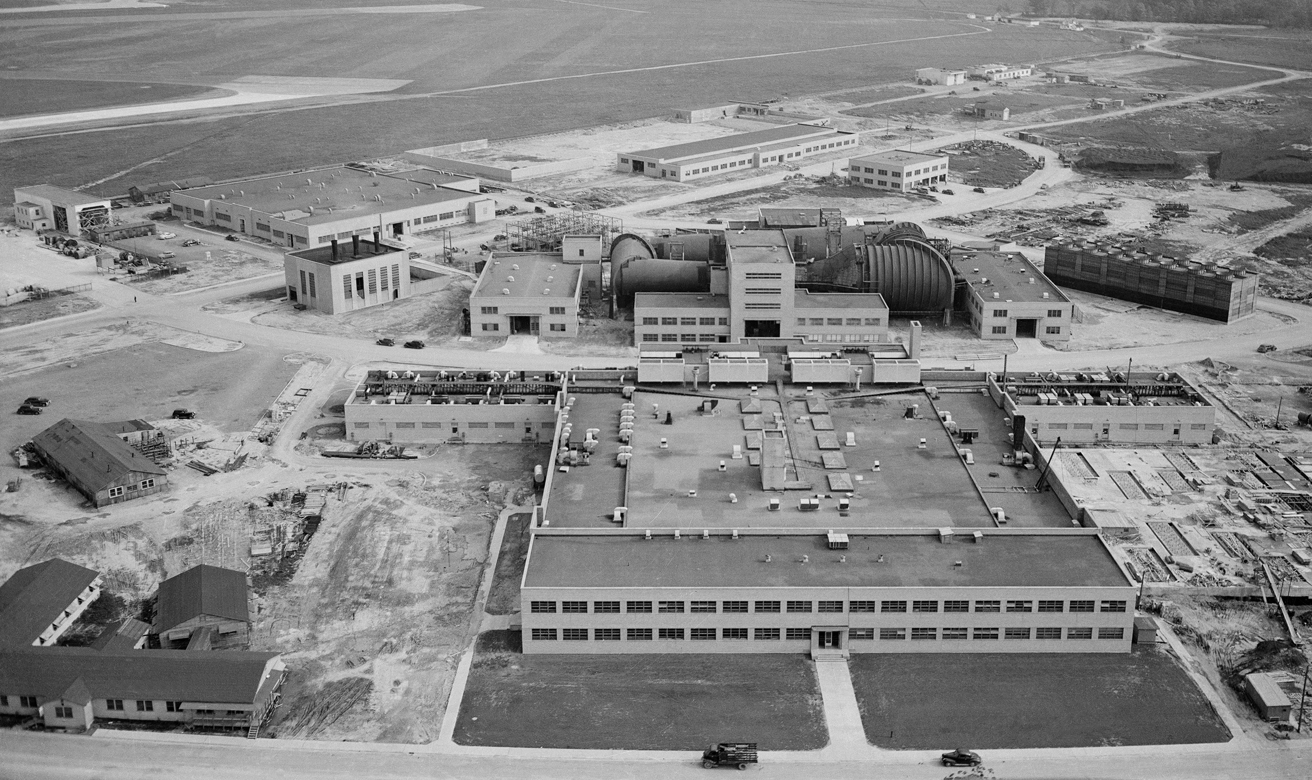 Aerial view of the AERL campus in 1944,