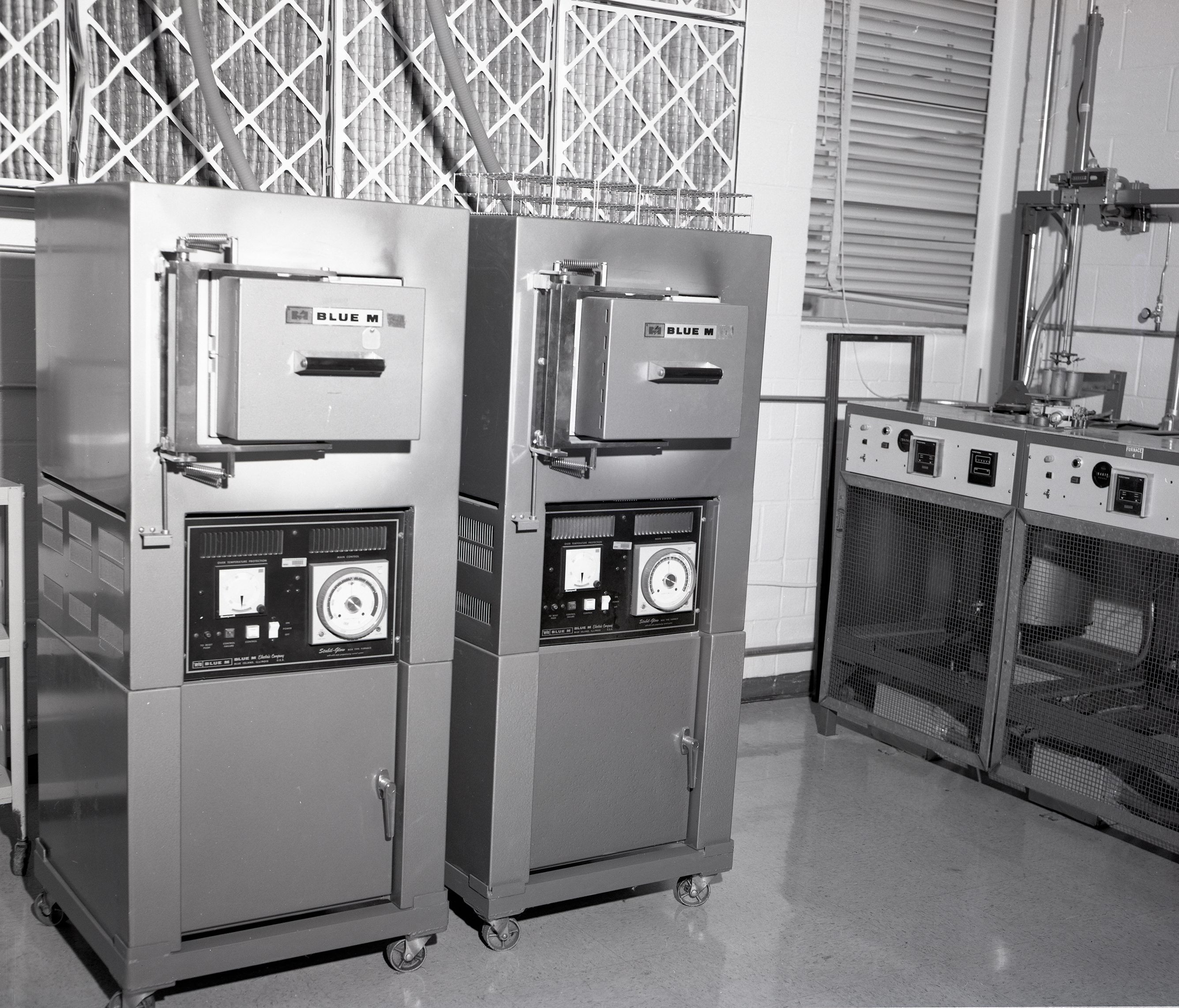 Two rectangular furnaces in the SPL