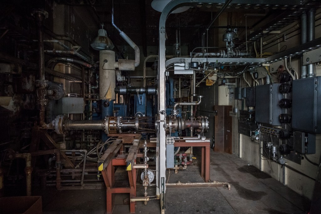 Unlit view of test rig inside of Cell 6