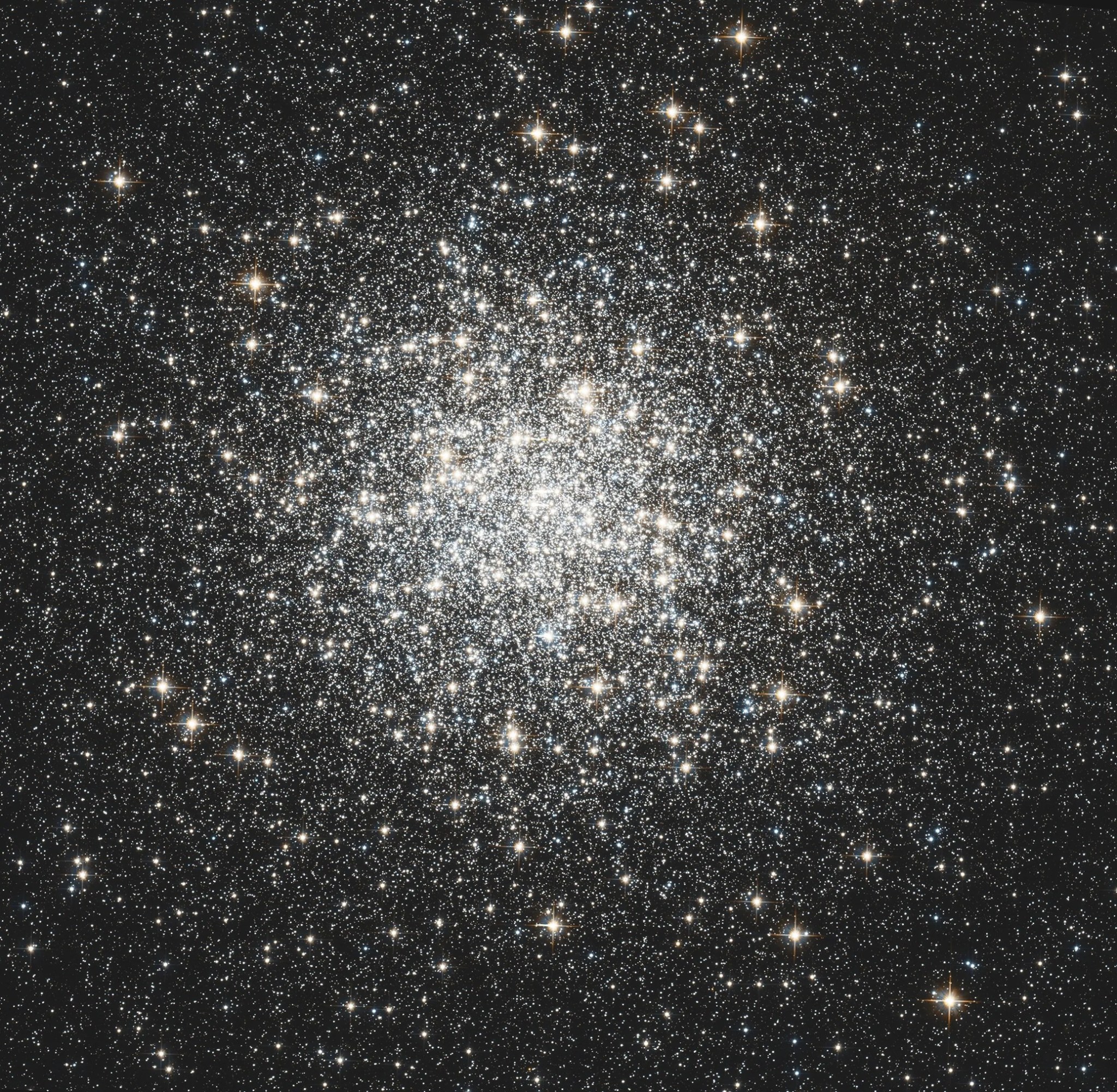 This image of M3’s core was constructed using Hubble observations in visible and infrared light.