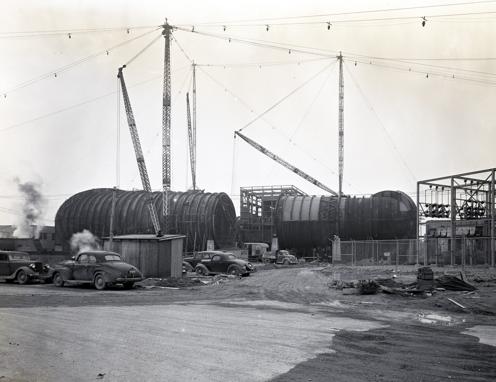 Cranes constructing the AWT shell.