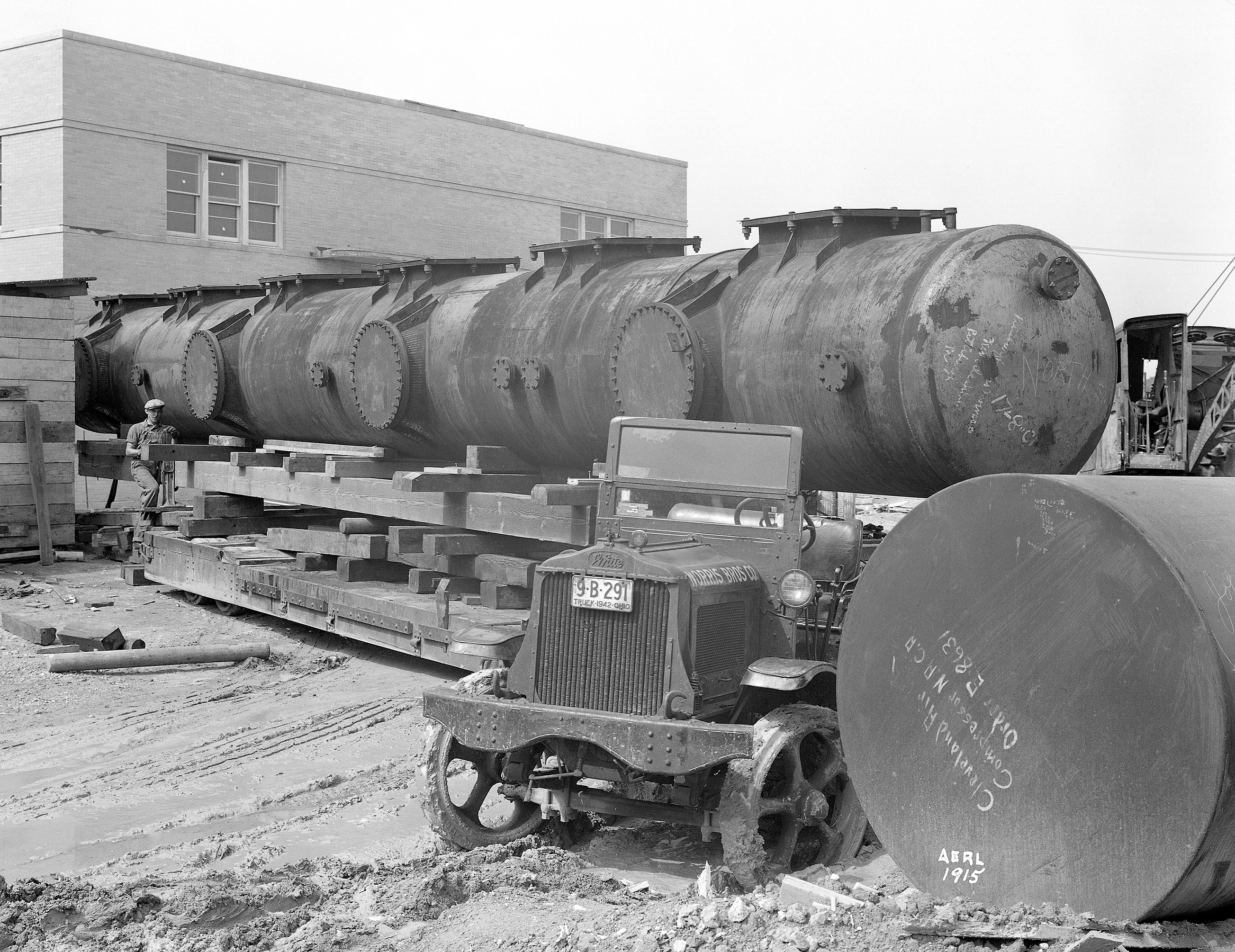 Tubular cooler equipment on blocks.