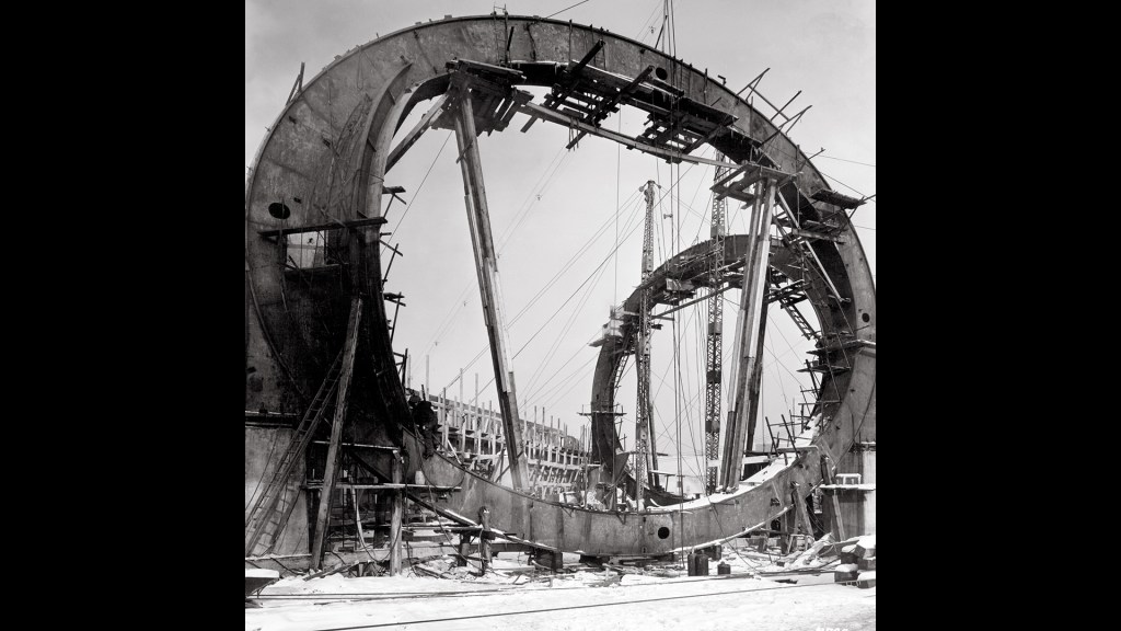 AWT corner rings standing vertically.