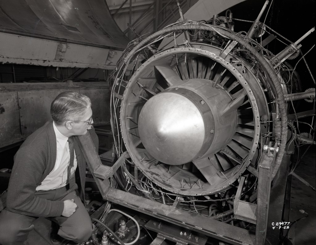 Researcher analyzes J40 inlet.