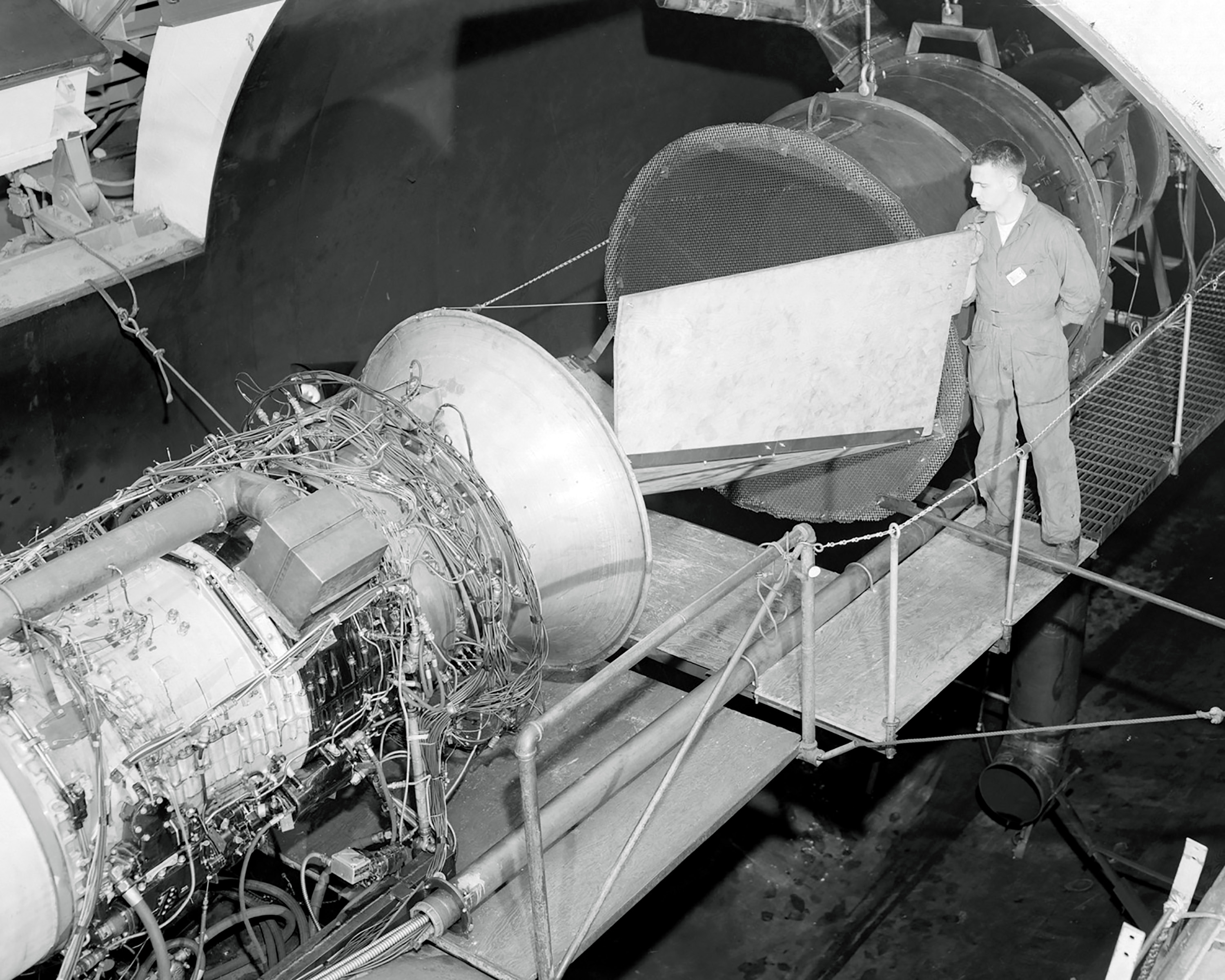 Mechanic with J71 in AWT test section.