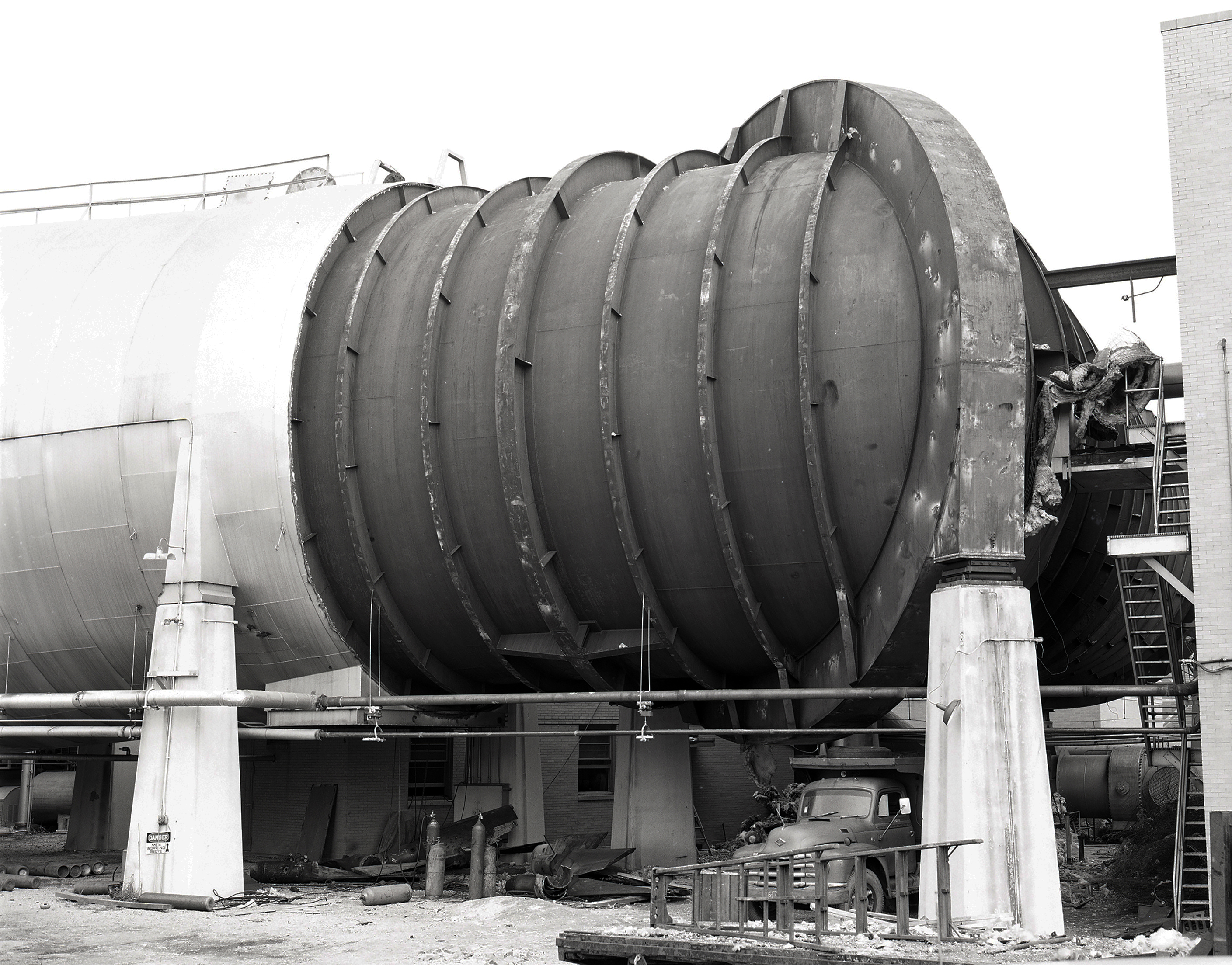 AWT with inner and out shells visible
