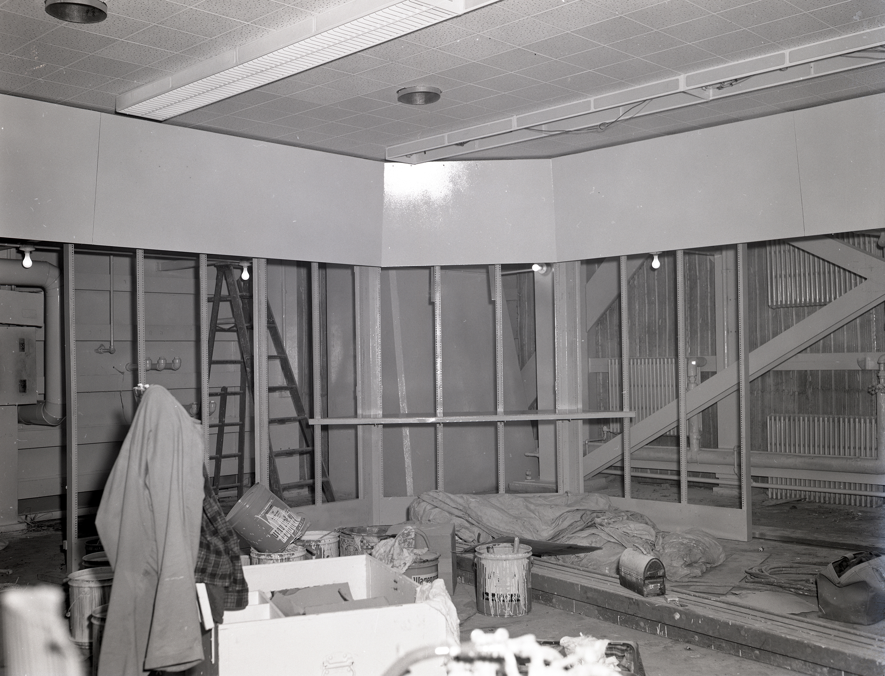 Construction of Space Power Chamber No.1 control room