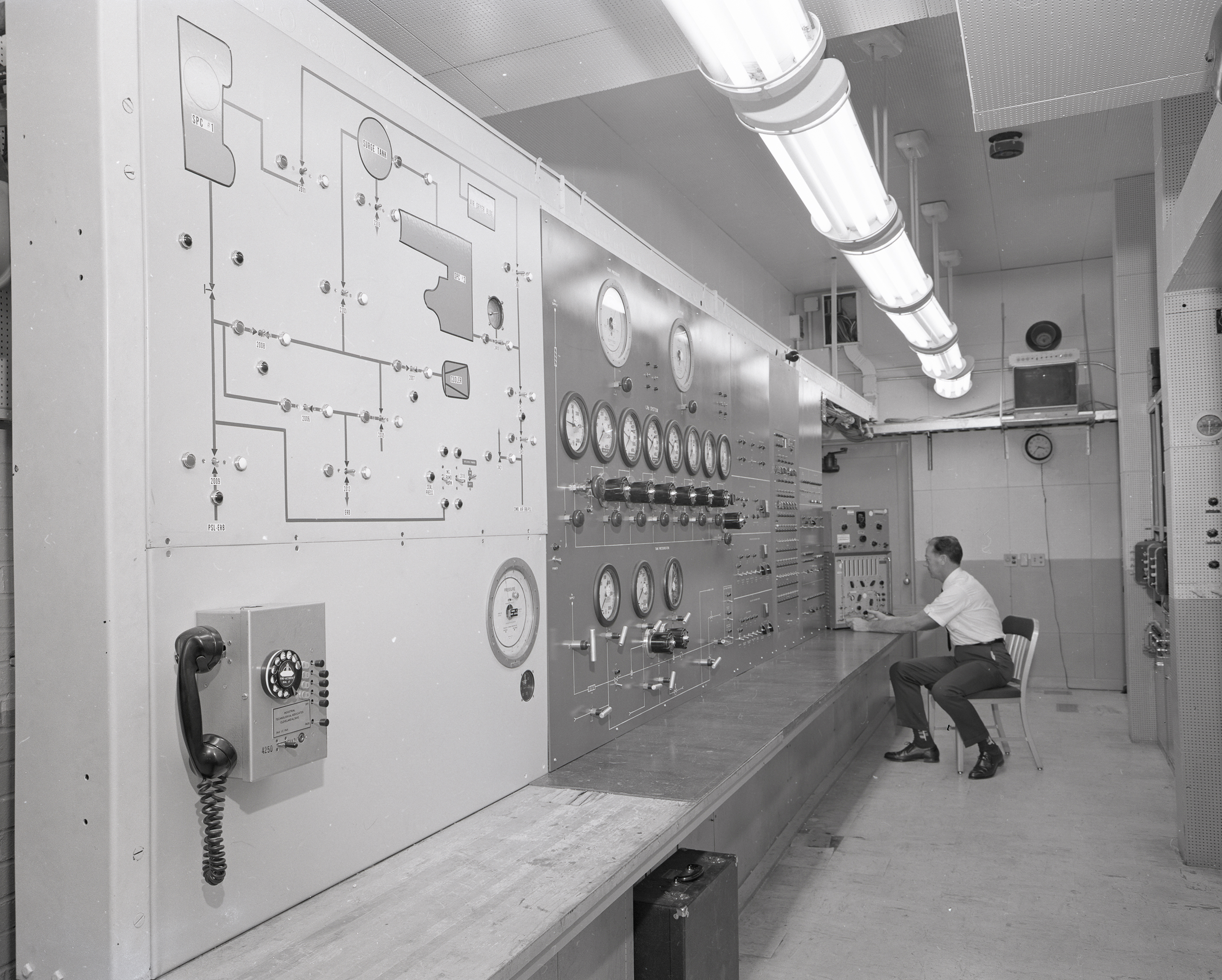 Operator in Space Power Chamber No.2 control room