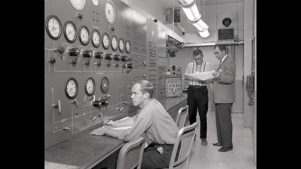 General Dynamics personnel in Space Power Chamber No.2 control room