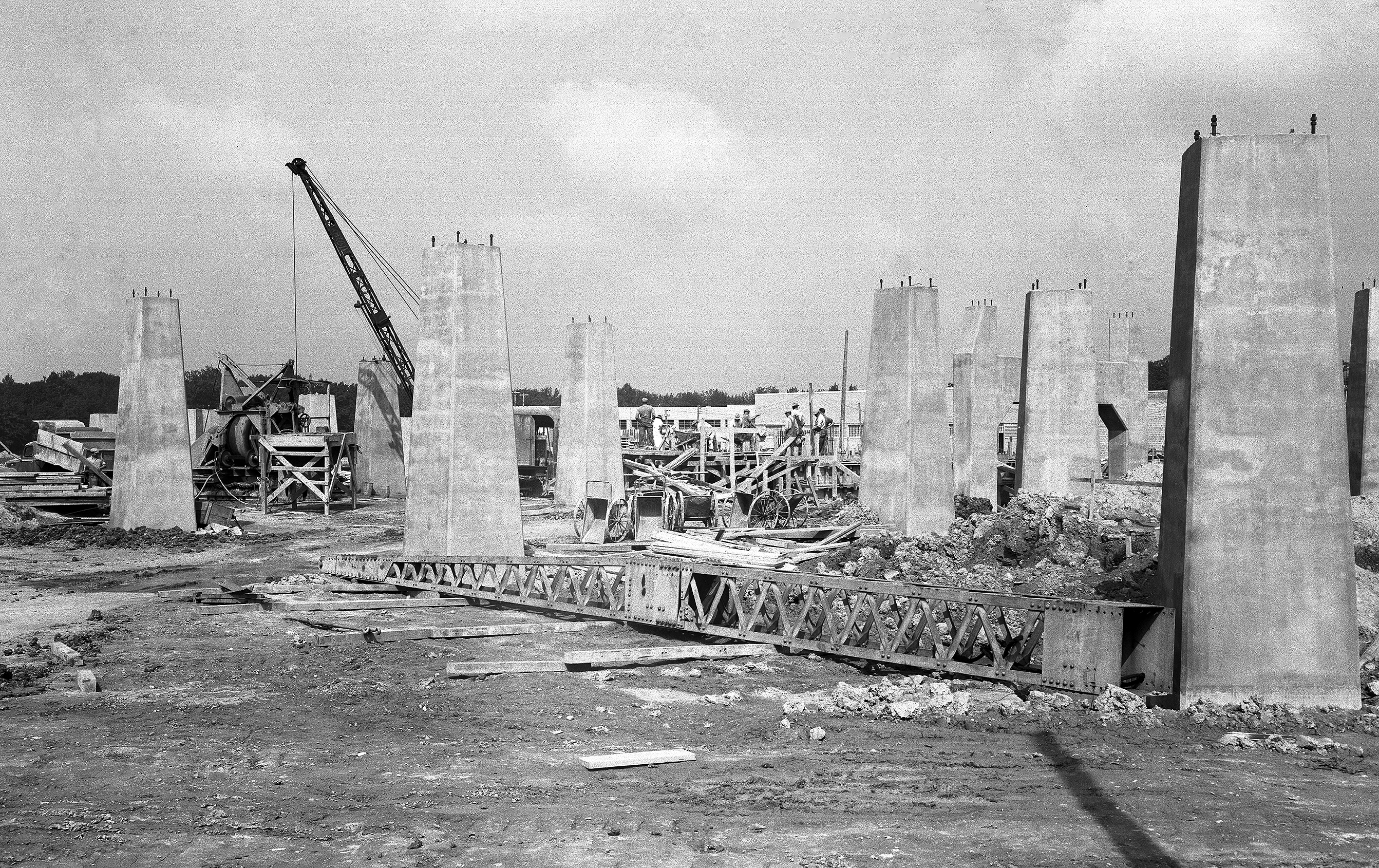Construction of supports for AWT